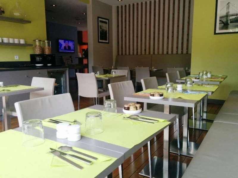 Adonis Lyon Dock Ouest Aparthotel Restoran gambar